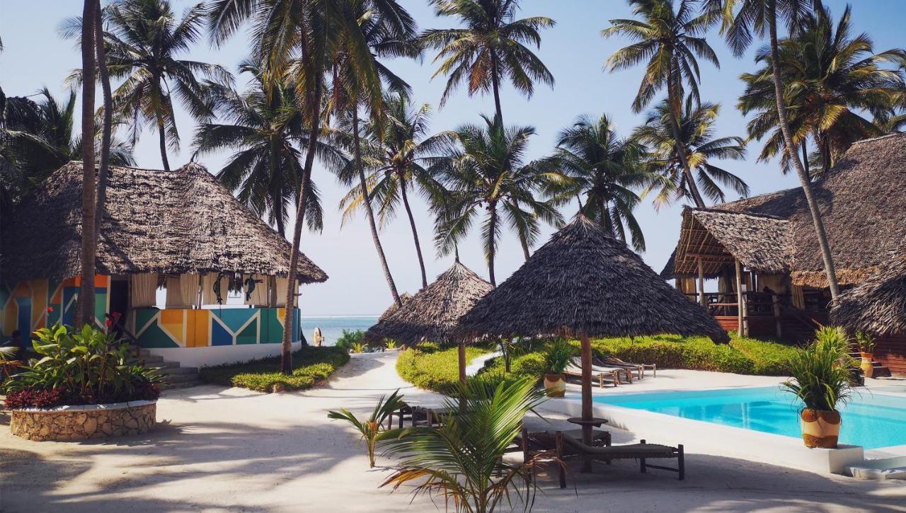 Tsunami Village Bwejuu Kültér fotó