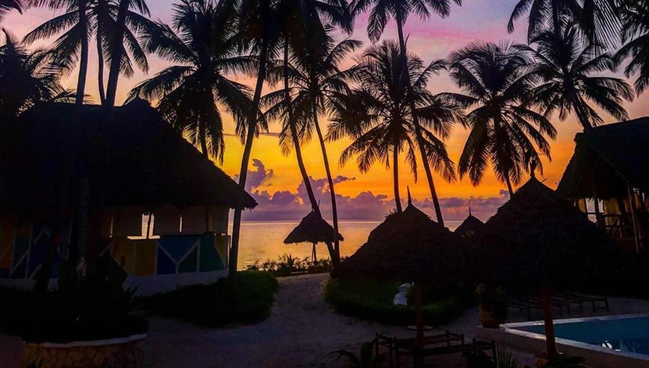 Tsunami Village Bwejuu Kültér fotó