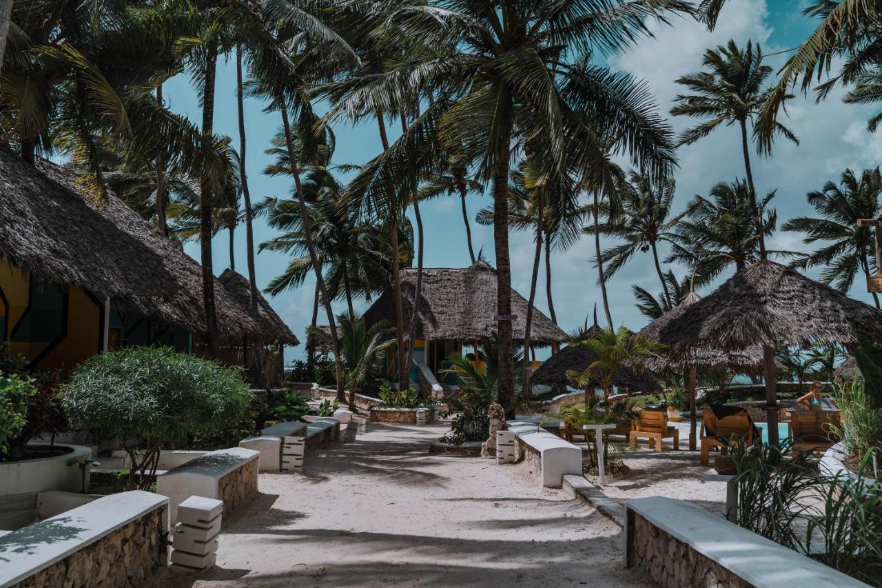 Tsunami Village Bwejuu Kültér fotó